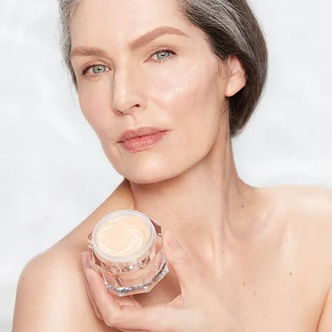 GLOWING, PLUMPER LOOKING SKIN & LIPS DUO SKINCARE KIT