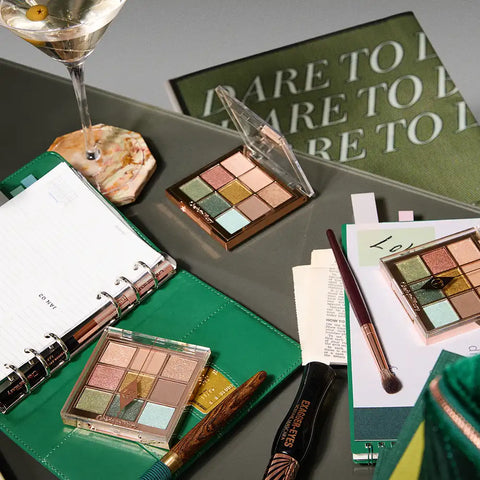 CHARLOTTE'S PALETTE OF BEAUTIFYING EYE TRENDS SUPER NEUTRAL