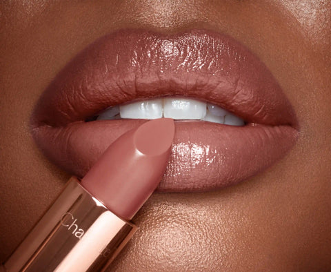 THE SUPER NUDES K.I.S.S.I.N.G - PENELOPE PINK