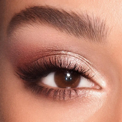 The Exagger-Eyes Look & Makeup Kit Eye Kit