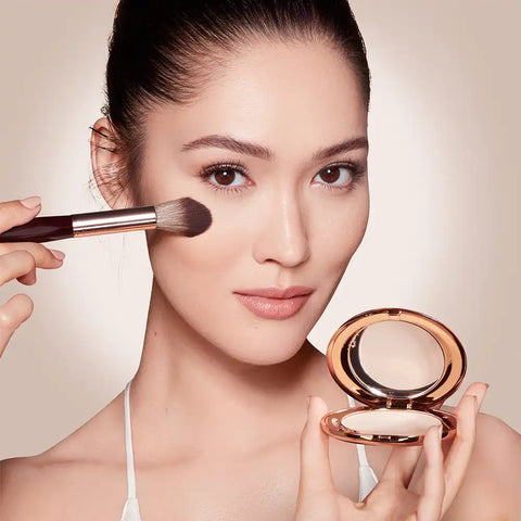AIRBRUSH BRIGHTEN & BLUR ON THE GO FACE KIT